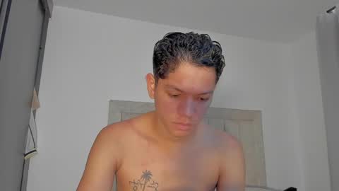 Juliiiiian online show from May 23, 11:47 am