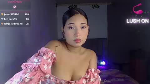 iamkyliewest online show from March 24, 7:02 am