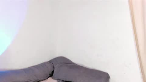 Snapshot of iamlara1 chatting on December 14, 5:18 pm Lara online show from December 14, 5:18 pm