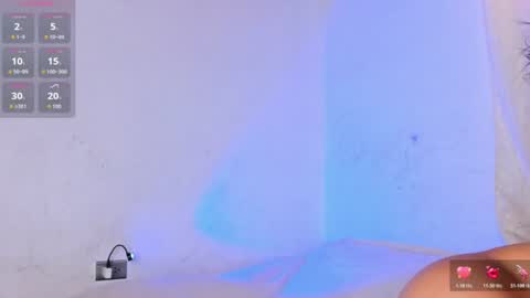 Lara online show from July 10, 1:36 pm