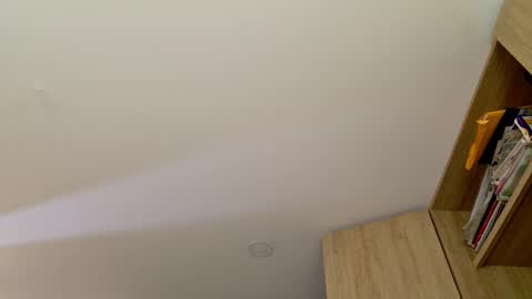 Snapshot of iamnyxy_ chatting on November 19, 9:09 am Nyxy online show from November 19, 9:09 am