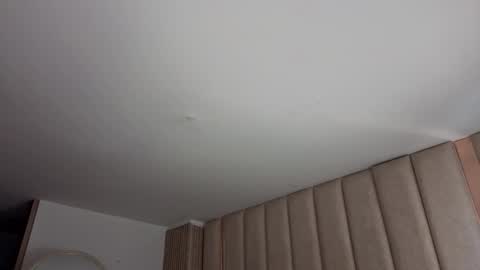 Snapshot of iamnyxy_ chatting on November 27, 11:01 am Nyxy online show from November 27, 11:01 am