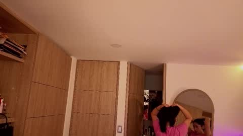 Snapshot of iamnyxy_ chatting on February 23, 11:07 am Nyxy online show from February 23, 11:07 am