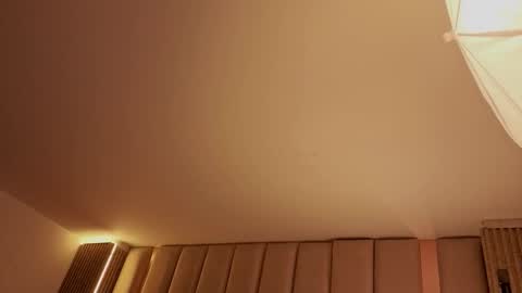 Snapshot of iamnyxy_ chatting on March 3, 11:05 am Nyxy online show from March 3, 11:05 am