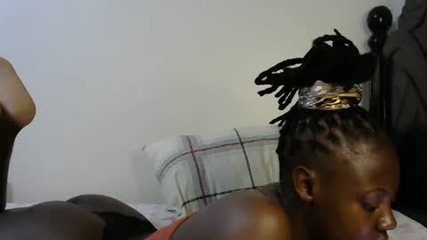 Snapshot of iampolca chatting on January 29, 7:04 am iampolca online show from January 29, 7:04 am