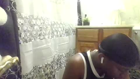 iamryan995442 online show from March 15, 5:35 am