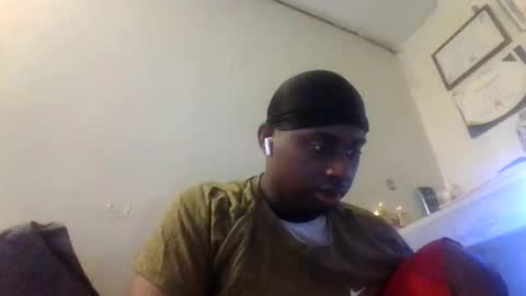 iamryan995442 online show from March 18, 10:13 pm