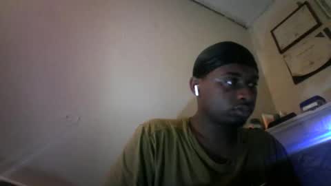 iamryan995442 online show from March 23, 8:35 pm