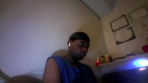 iamryan995442 online show from March 26, 9:42 pm