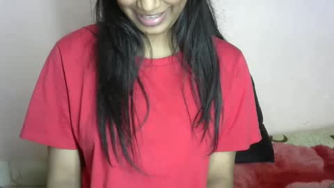 iamHotTaara online show from December 26, 8:32 pm
