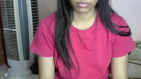 iamHotTaara online show from January 2, 2:46 pm