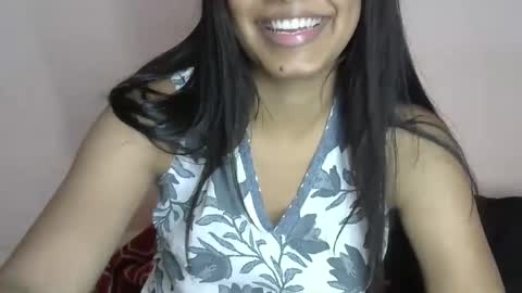 iamHotTaara online show from January 25, 5:51 pm