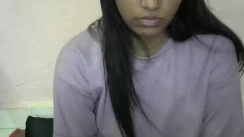 iamHotTaara online show from January 28, 1:38 pm