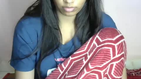 iamHotTaara online show from January 29, 6:39 pm