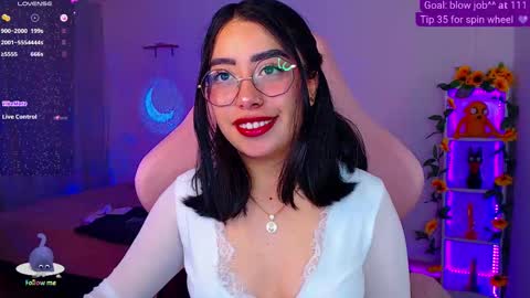 Snapshot of iamveroo chatting on November 10, 4:22 am Veronica NDEPENT MODEL online show from November 10, 4:22 am