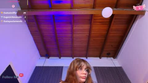 V I C T O R I A online show from November 7, 7:36 pm