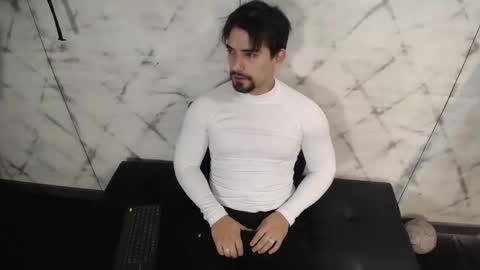 Snapshot of ian_davis chatting on September 24, 11:57 am Ian Davis online show from September 24, 11:57 am