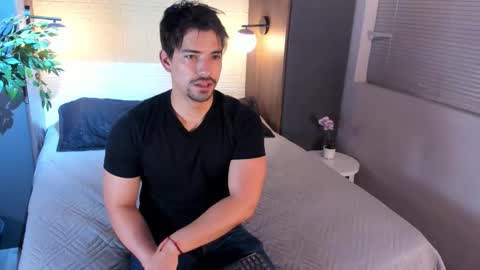 Snapshot of ian_davis chatting on September 28, 11:37 am Ian Davis online show from September 28, 11:37 am