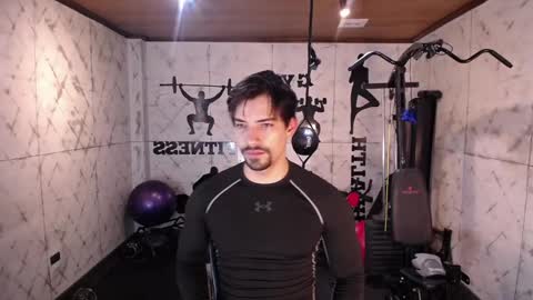 Snapshot of ian_davis chatting on October 18, 11:44 am Ian Davis online show from October 18, 11:44 am