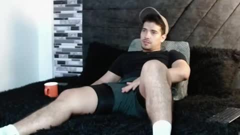 Ian Davis online show from May 8, 9:53 pm