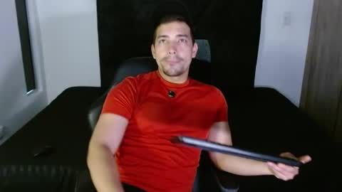 Ian Davis online show from May 21, 3:41 pm