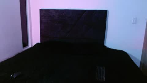 Ian Davis online show from June 17, 3:42 am