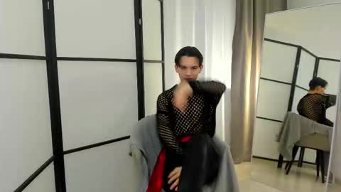 Snapshot of ian_harrickton chatting on March 5, 6:20 am ian online show from March 5, 6:20 am