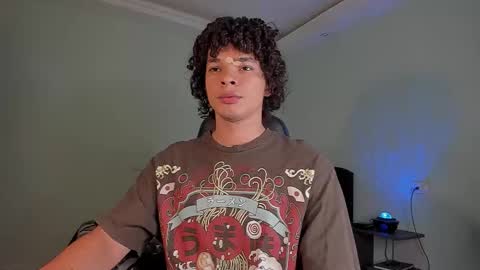 Snapshot of ian_versace chatting on March 1, 9:28 pm Andres online show from March 1, 9:28 pm