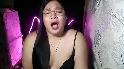 iana online show from April 21, 9:39 pm