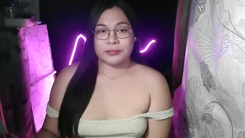 iana online show from April 25, 11:02 am