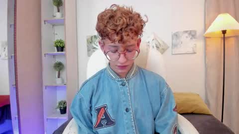 ian  online show from November 30, 2:59 am