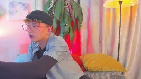 ian  online show from January 16, 4:27 am