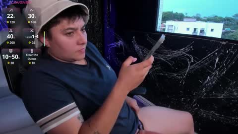 ian online show from September 27, 9:53 pm