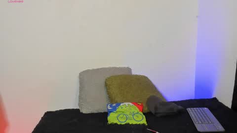 Ian Lark online show from May 19, 1:56 am