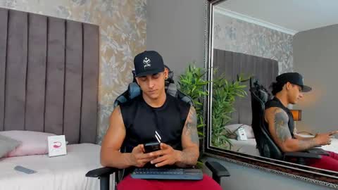 Ian White online show from September 11, 8:53 pm