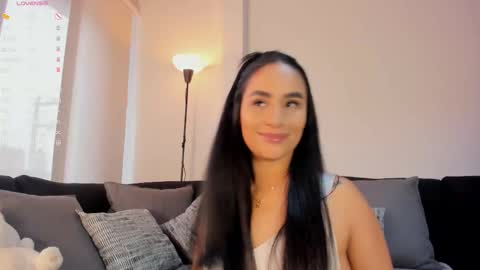 I A R A   online show from November 24, 3:12 pm