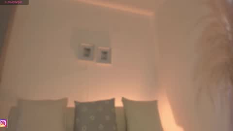 I A R A   online show from February 5, 2:00 pm