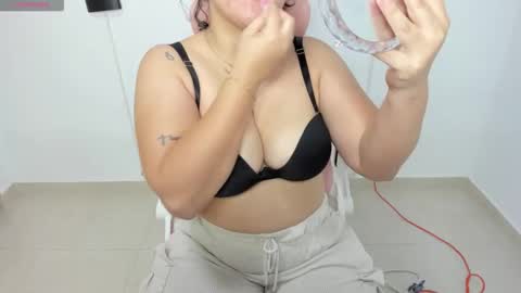 ibeth_diaz online show from November 26, 3:18 am