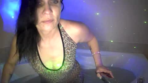 icarley8338 online show from February 11, 10:31 am