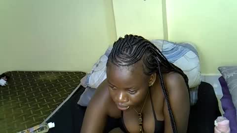 ice_girly online show from December 4, 7:00 pm