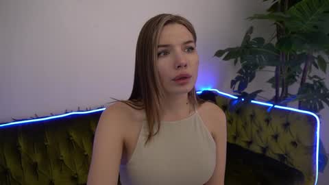 Danielle online show from December 23, 6:27 pm