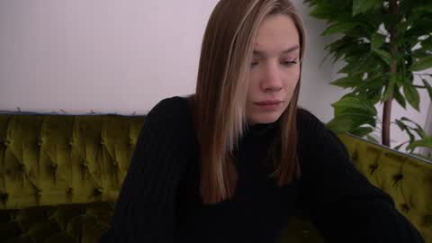 Danielle online show from January 11, 3:31 pm