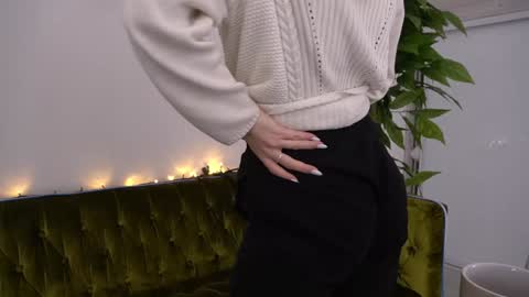 Danielle online show from January 13, 5:33 pm