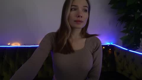 Danielle online show from February 10, 9:25 am