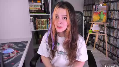 Julia online show from June 17, 7:59 pm