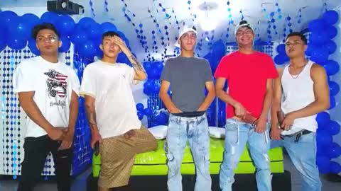 THOMAS AND DAMIAND online show from December 14, 6:20 pm