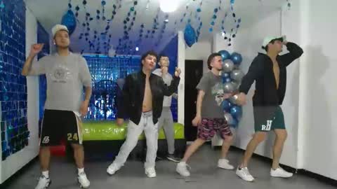 THOMAS AND DAMIAND online show from February 15, 4:01 pm