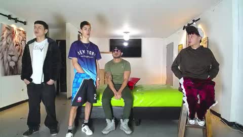 THOMAS AND DAMIAND online show from November 17, 12:44 pm