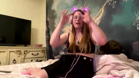 ickybratt online show from January 18, 2:15 am