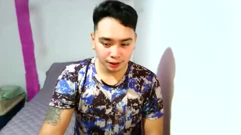 Snapshot of iconic_vince chatting on September 12, 1:11 pm iconic_vince online show from September 12, 1:11 pm